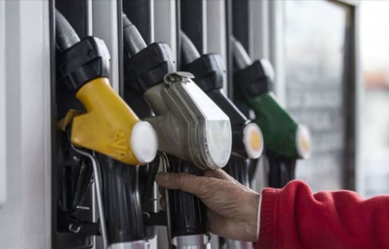 PETROL FIYATLARI YÜKSELDI AKARYAKITA ZAM GELDI